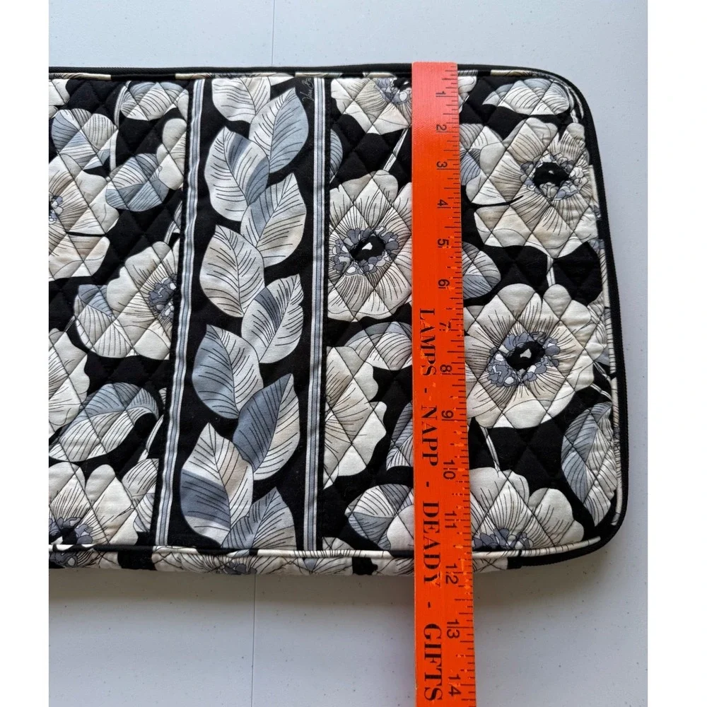Vera Bradley Retired Camellia Quilted 16